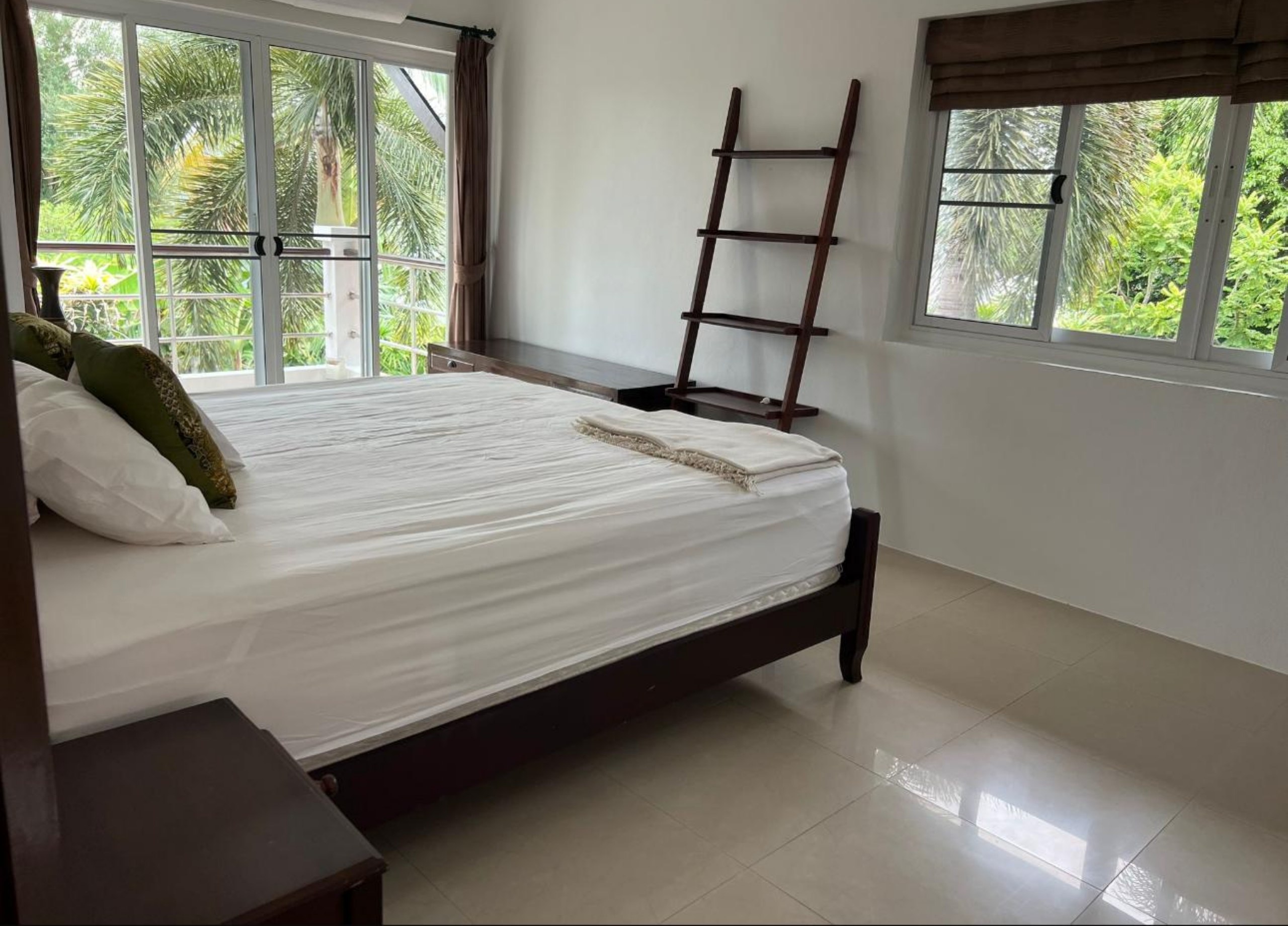 Продажа 3-спальной виллы с бассейном