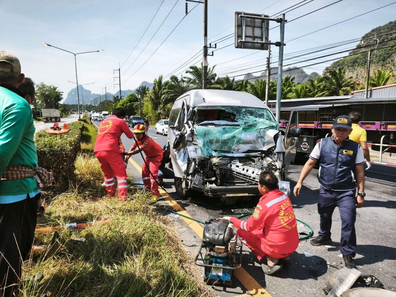 Авария на трассе Пхукет–Краби
