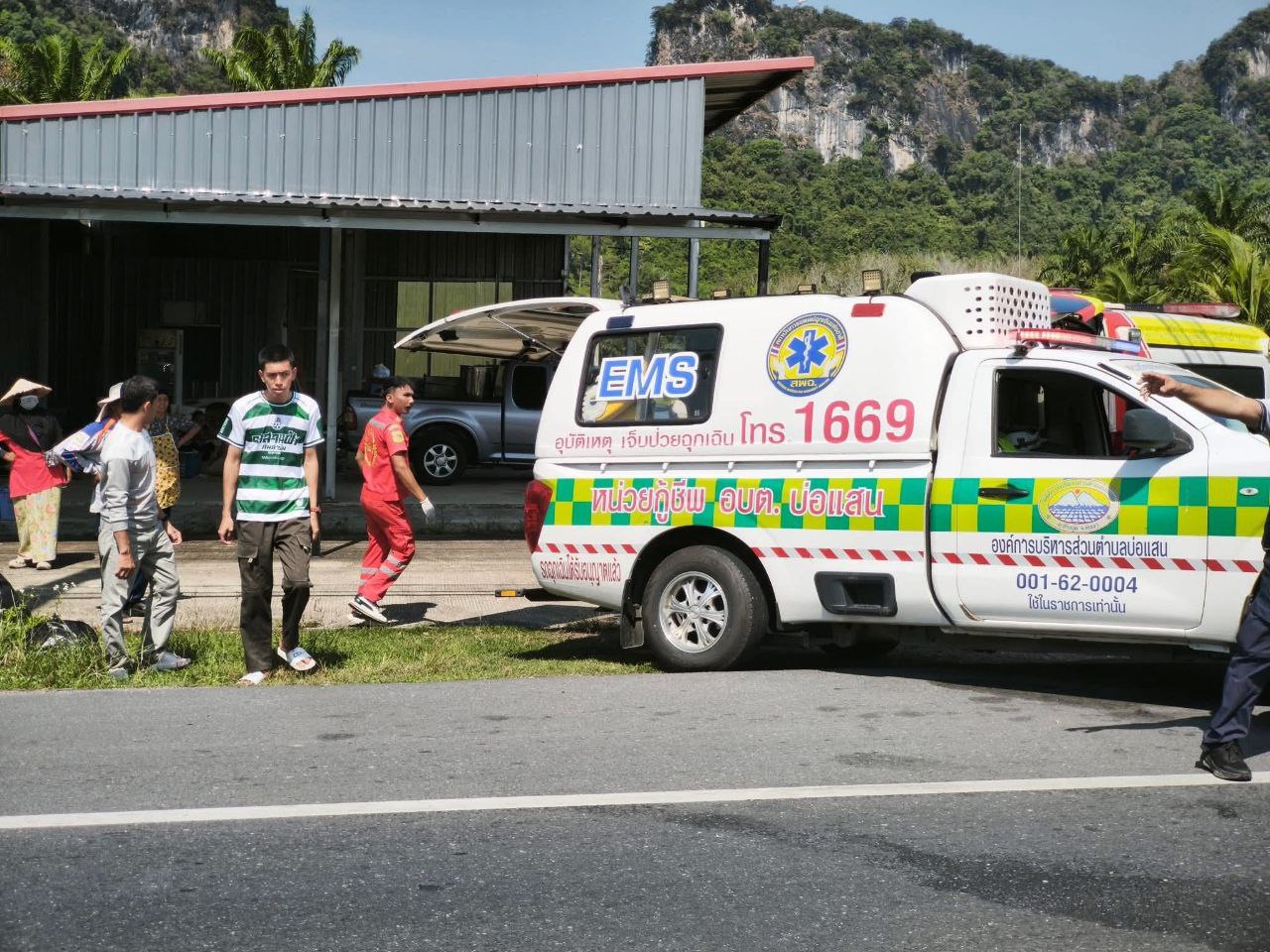 Авария на трассе Пхукет–Краби