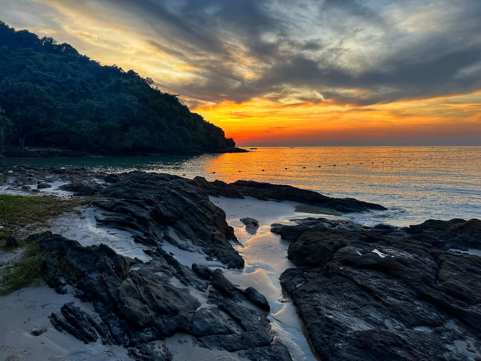 Закат на пляже Прао на Самуи