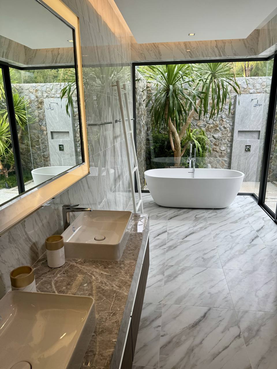 Аренда виллы с 4 спальнями