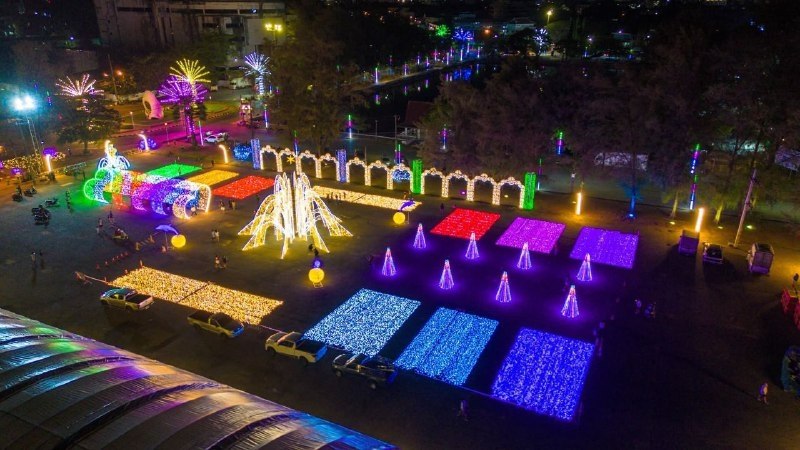 Фестиваль огней и динозавров на Пхукете