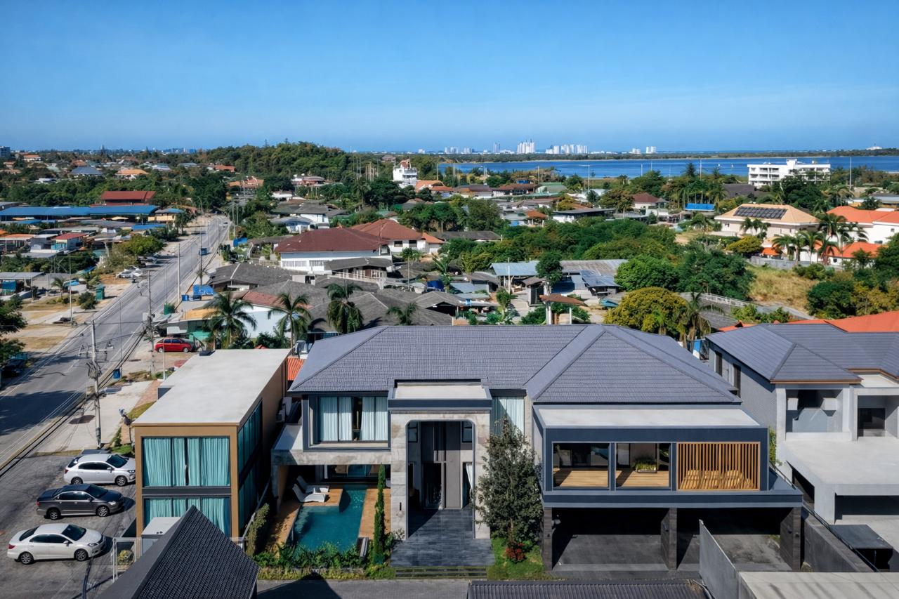 Продажа новой виллы с бассейном