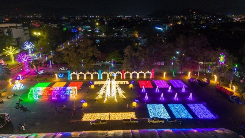 Фестиваль огней и динозавров на Пхукете