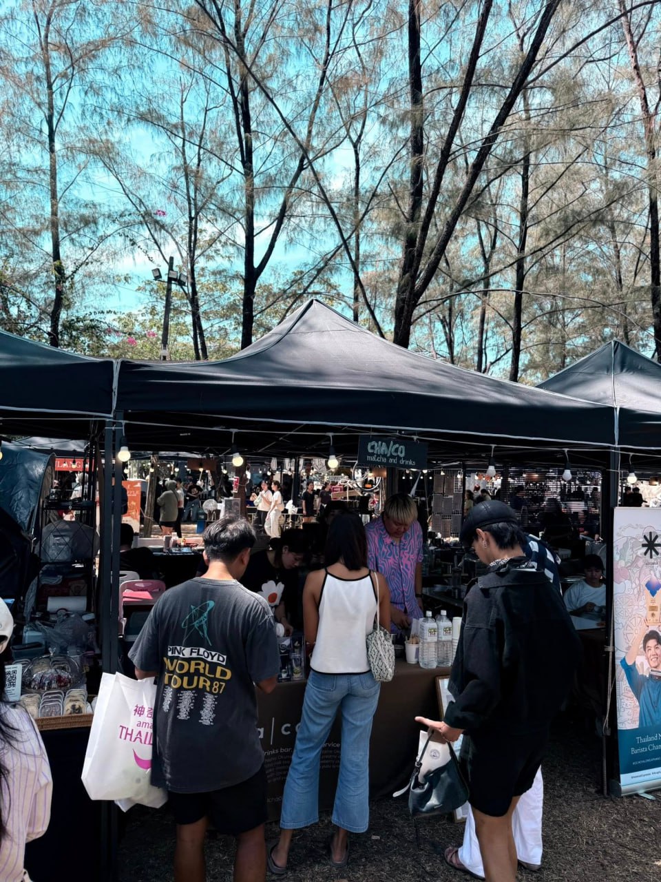 Ярмарка-пикник у моря на Пхукете