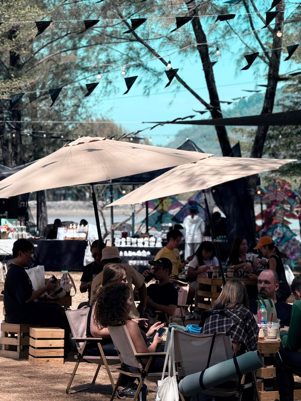 Ярмарка-пикник у моря на Пхукете