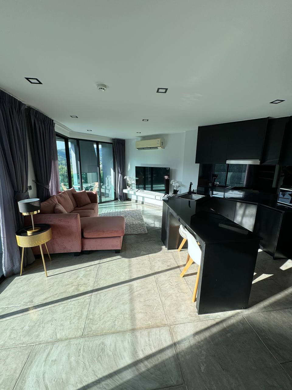 Продажа эксклюзивного лофта на Пхукете