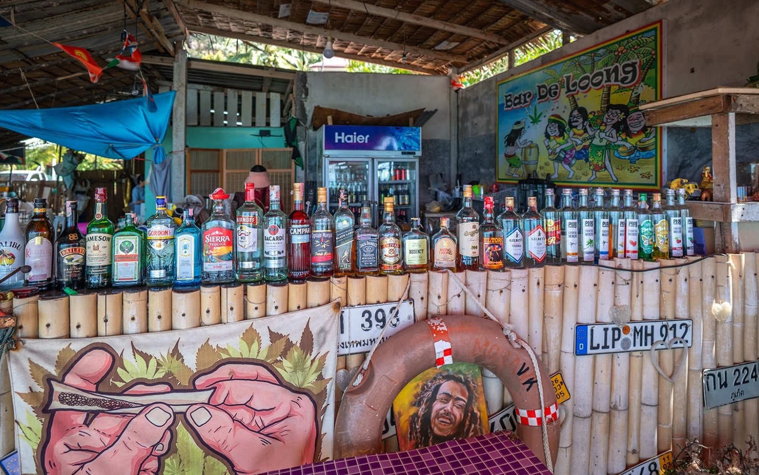 Уникальный ресторан на пляже Као Хад