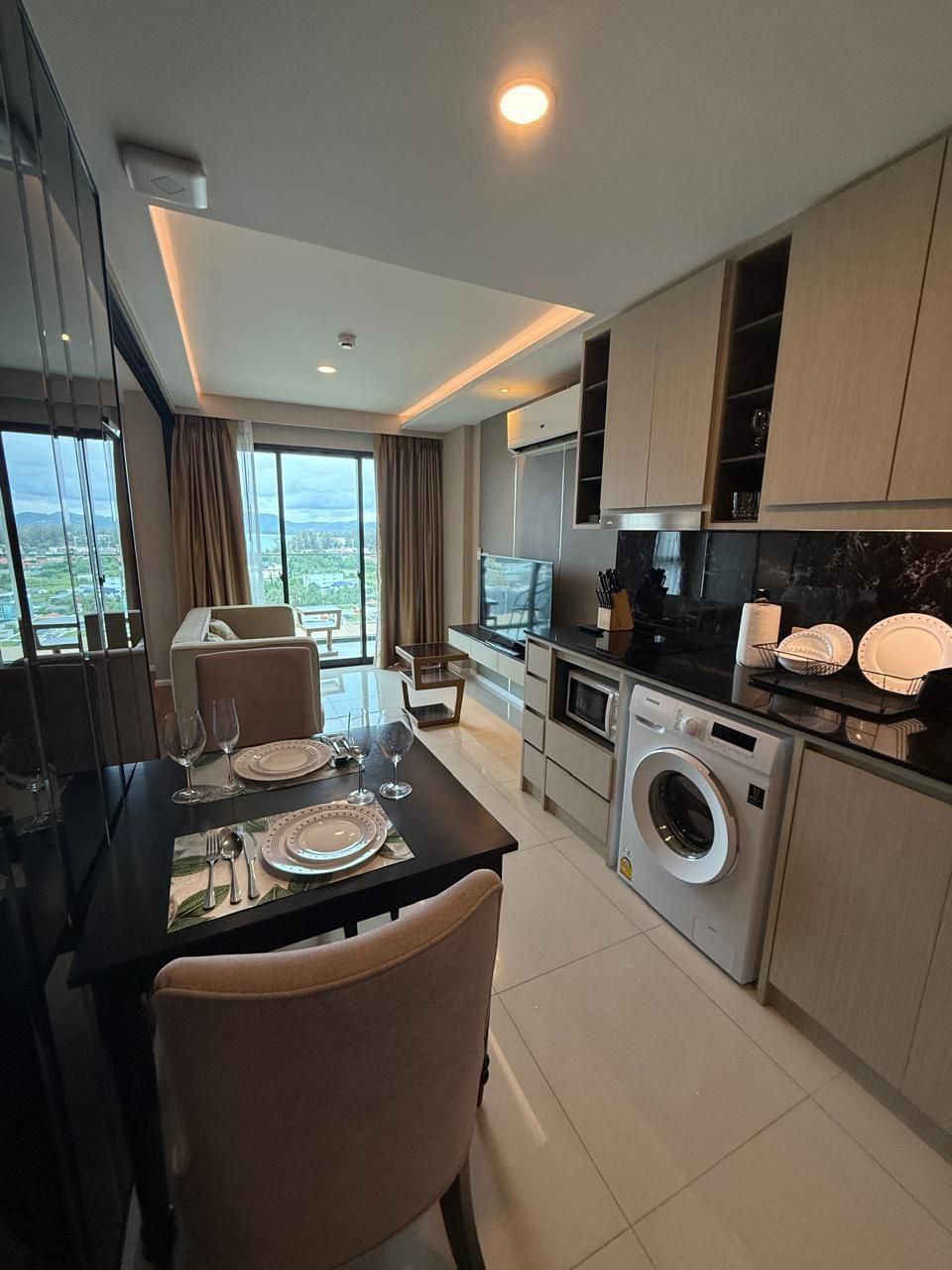 Аренда и продажа апартаментов с видом на море