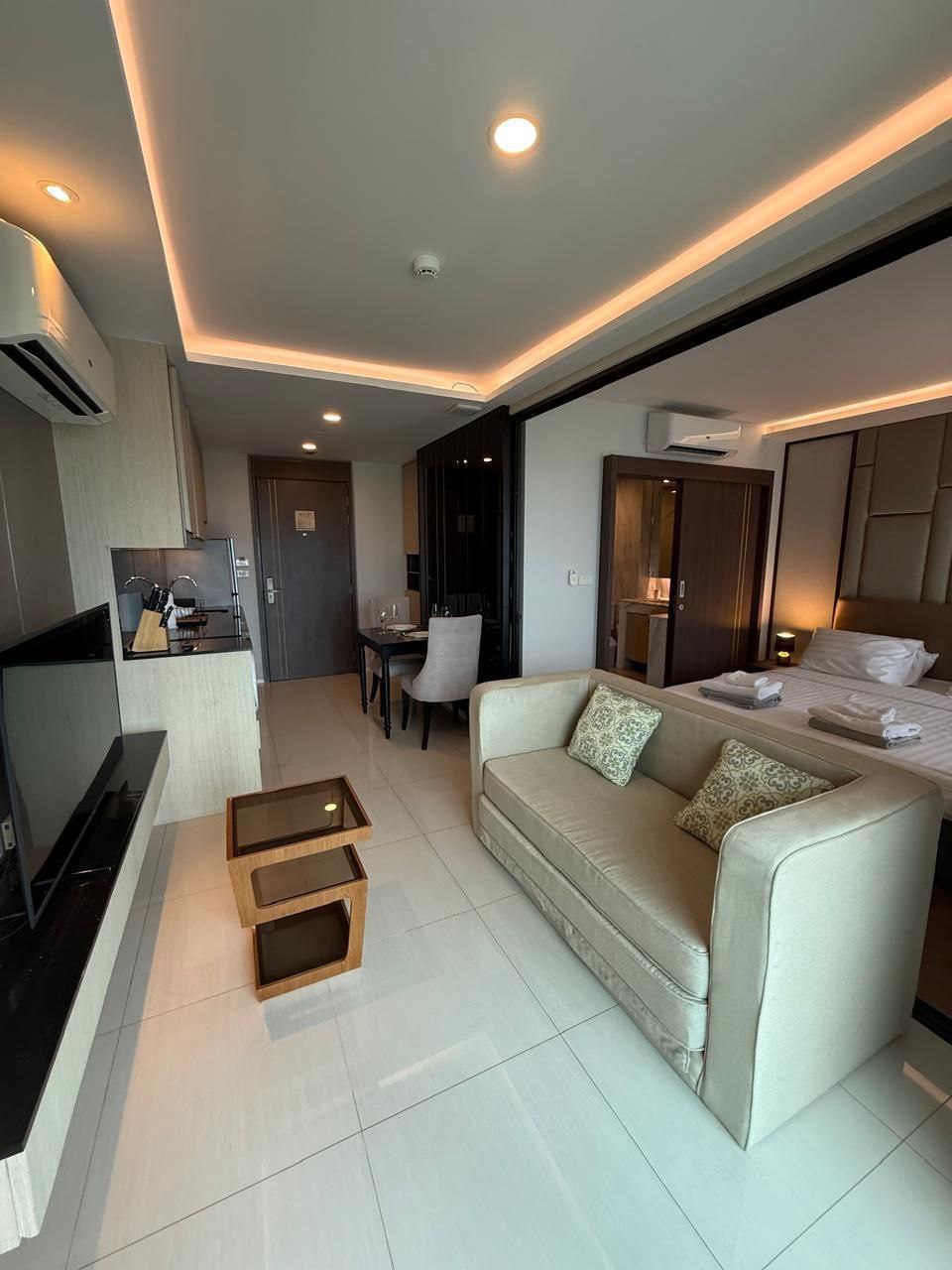 Аренда и продажа апартаментов с видом на море