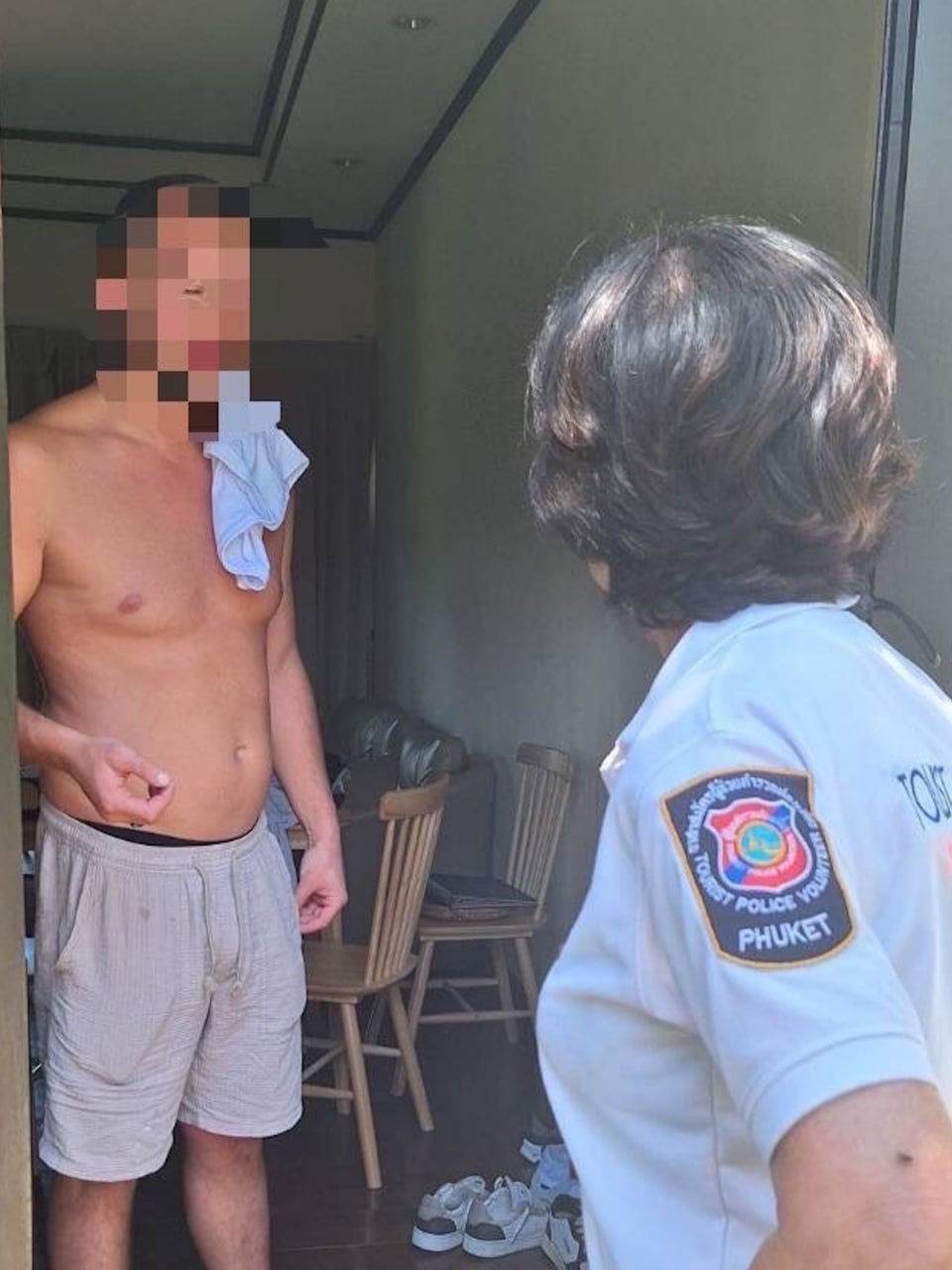 Арест иностранной пары в тук-туке