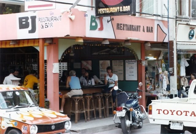 История легендарного бара в Паттайе