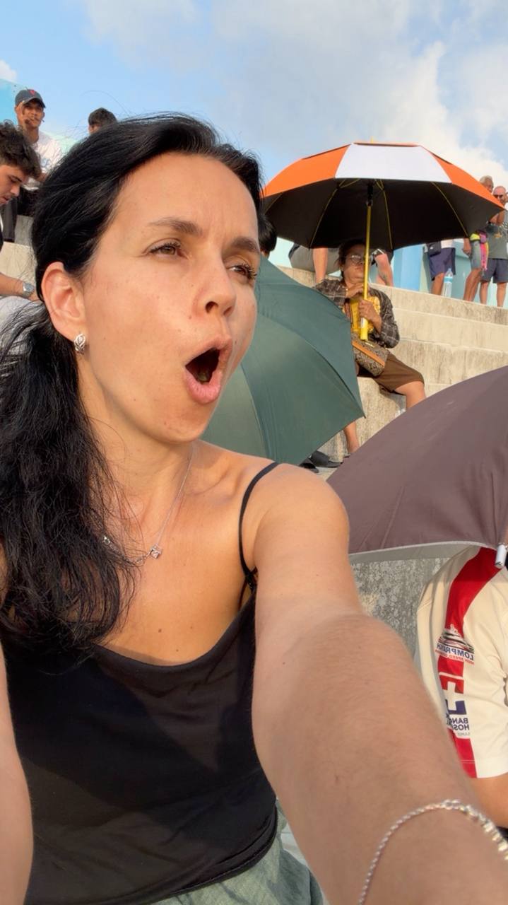 Поддержка футбольной команды на матче