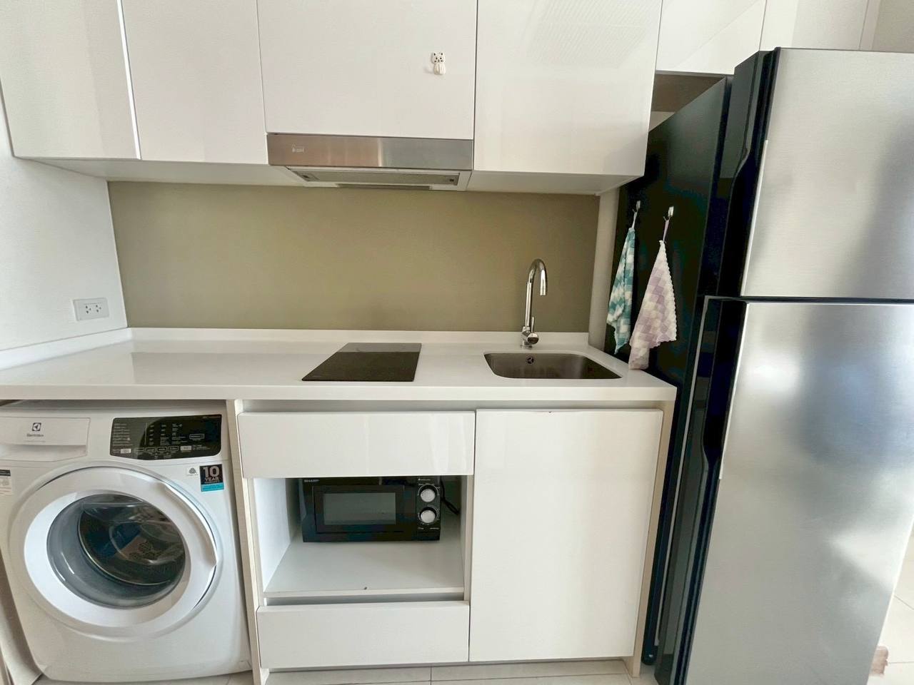 Люкс-кондо на второй линии от моря