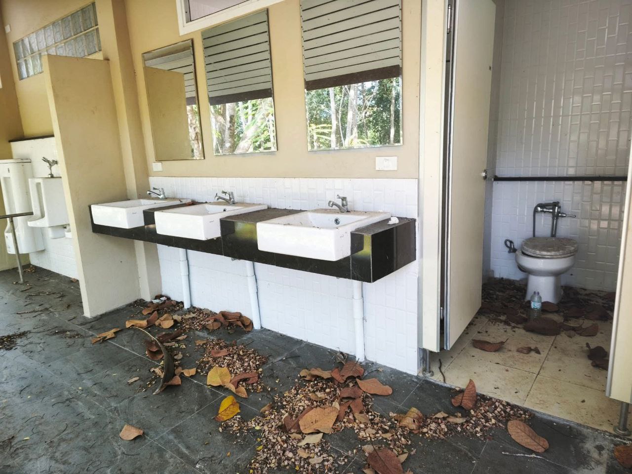 Заброшенный проект в Бан Тасай