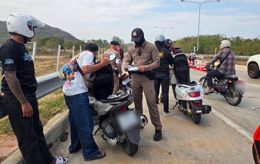 Контроль за байкерами в Саттахипе