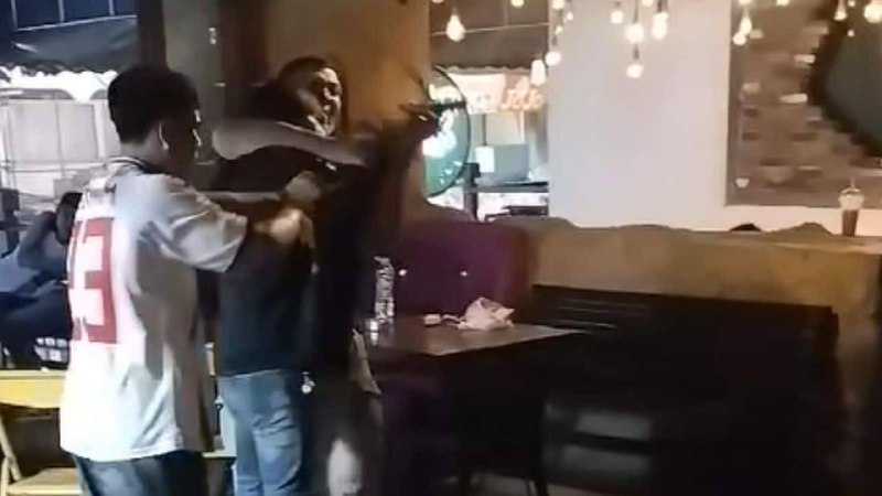 Стрельба в баре на Каосан Роуд