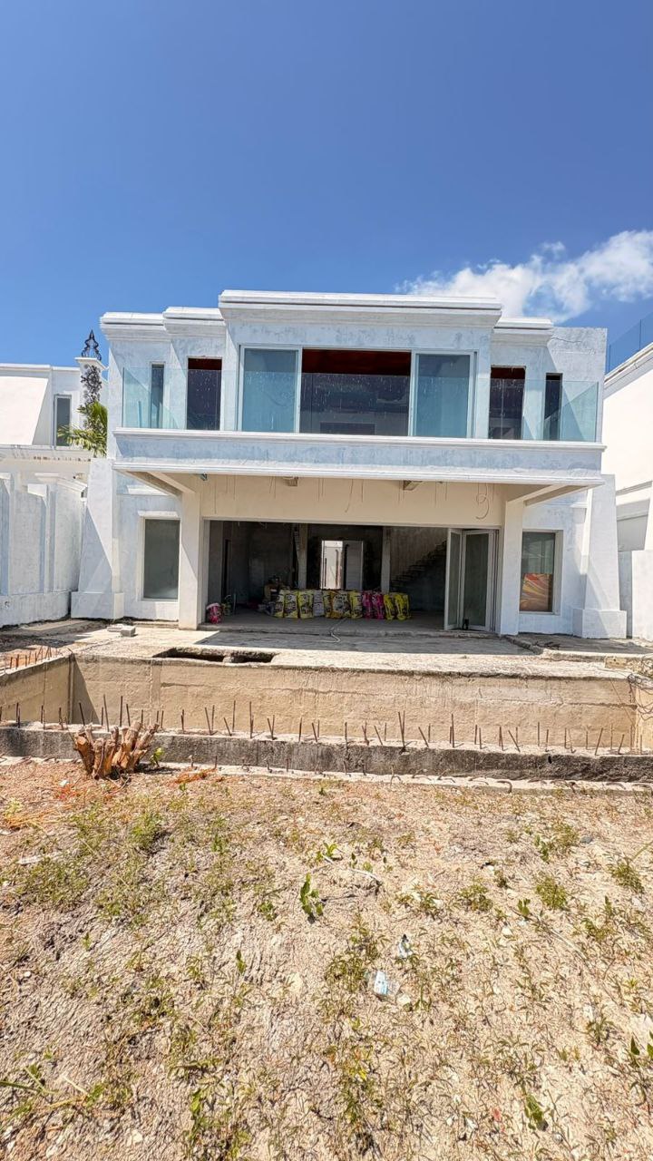 Срочная продажа виллы в строительстве