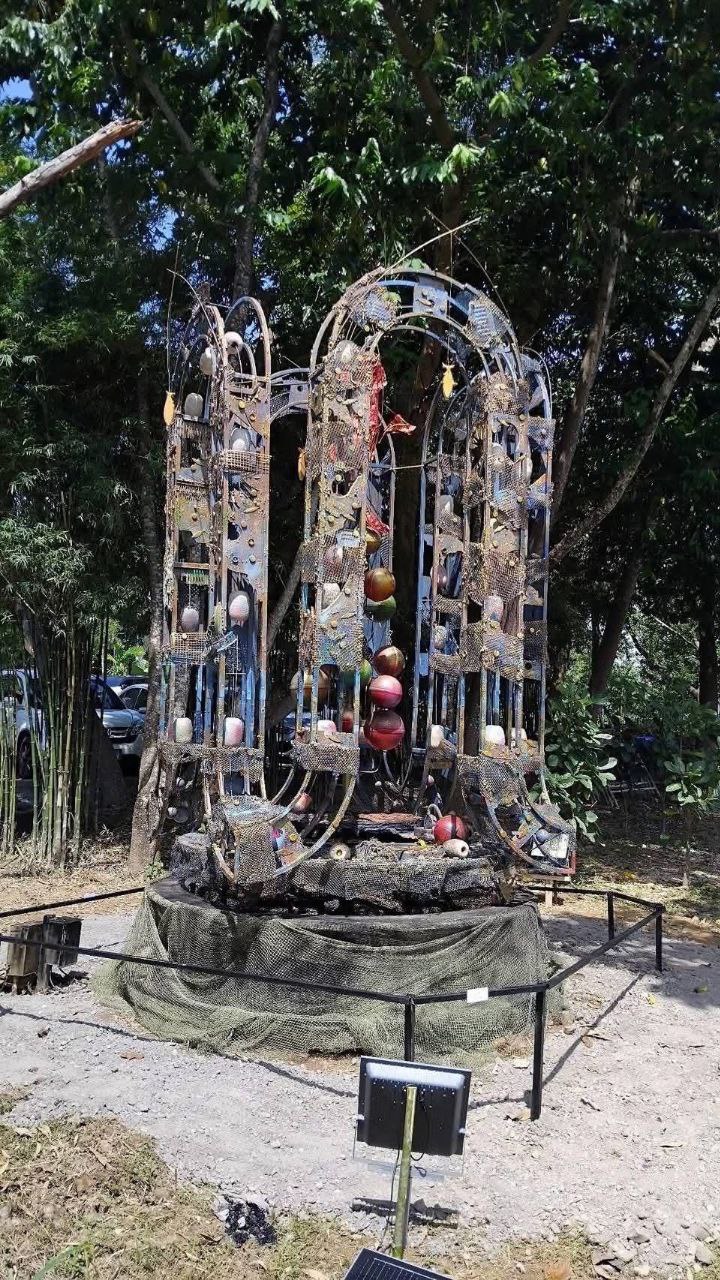 Международная выставка современного искусства