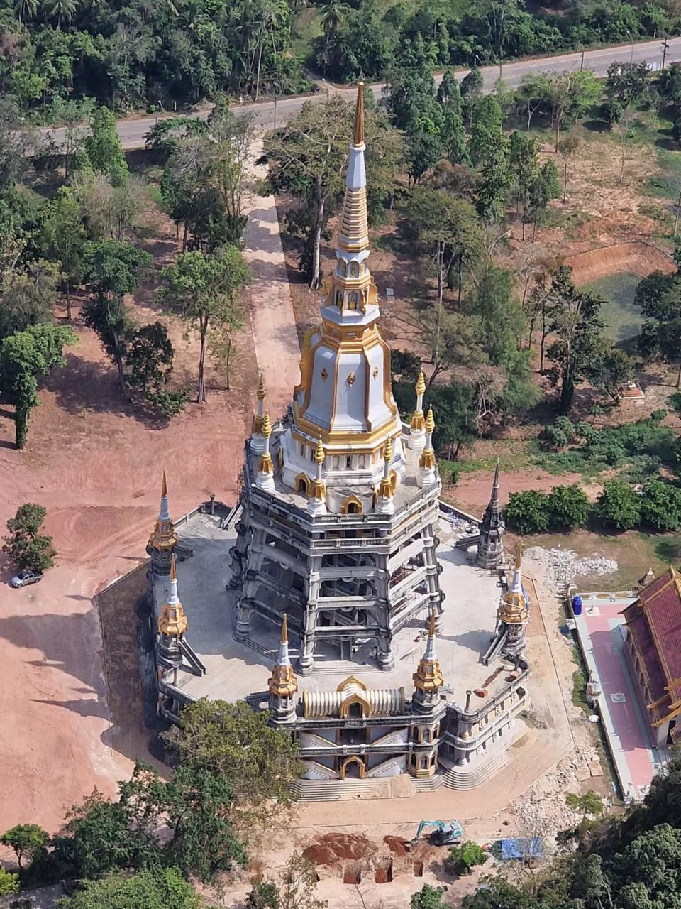 Путешествие к храму «пещера тигра»