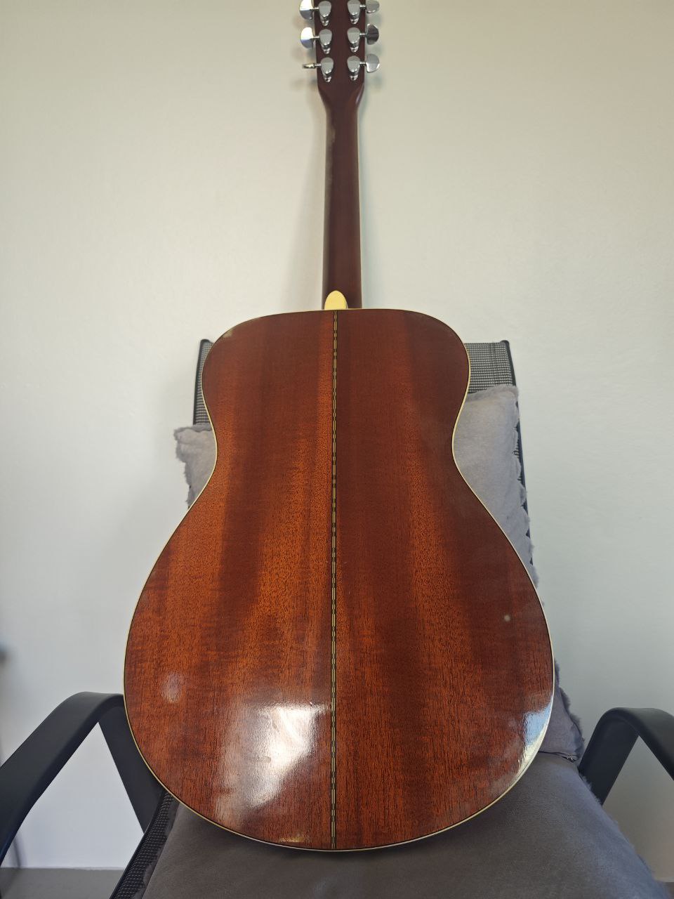 Продажа винтажной японской гитары