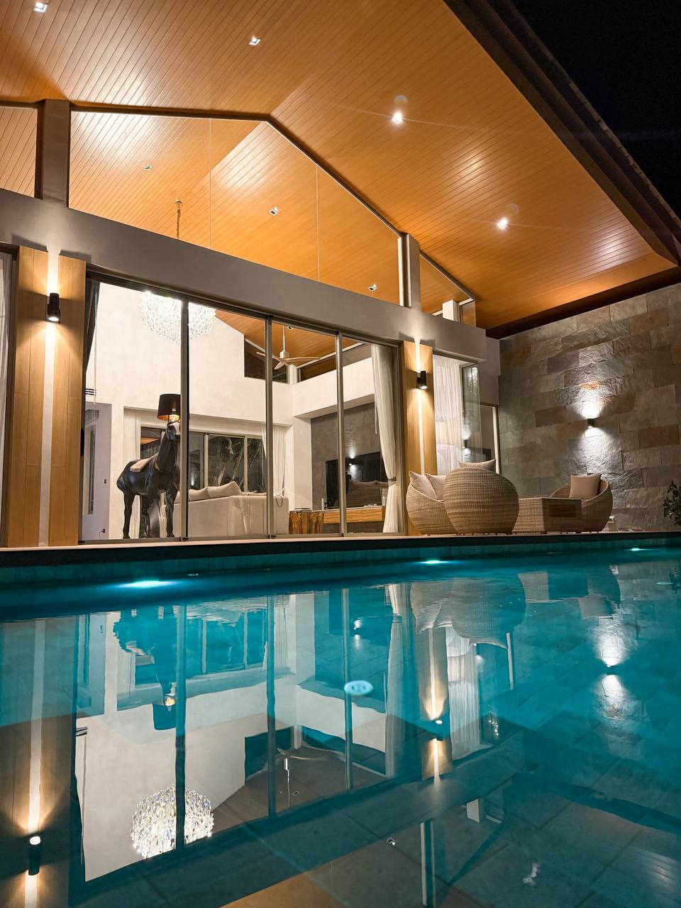 Срочная продажа виллы у пляжа