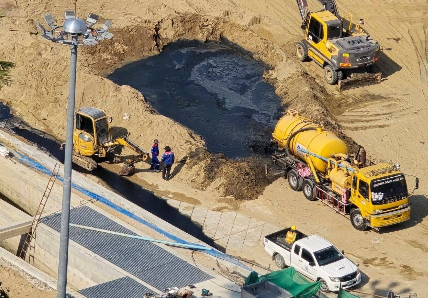 Проблемы на пляже Джомтьен