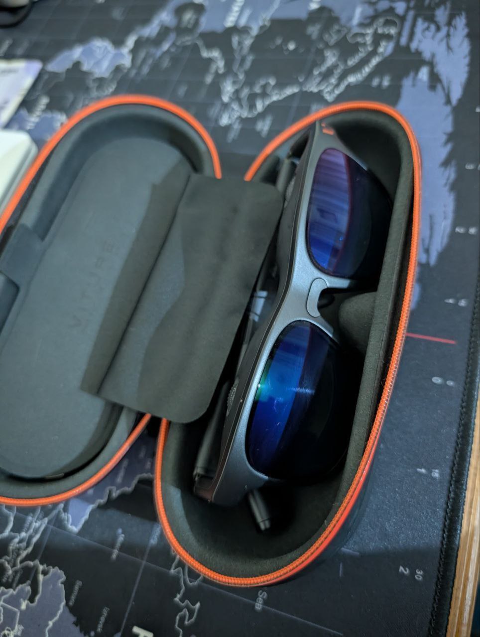 Продажа гарнитуры для просмотра фильмов