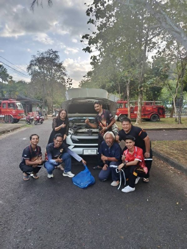 Змея в автомобиле в Таиланде