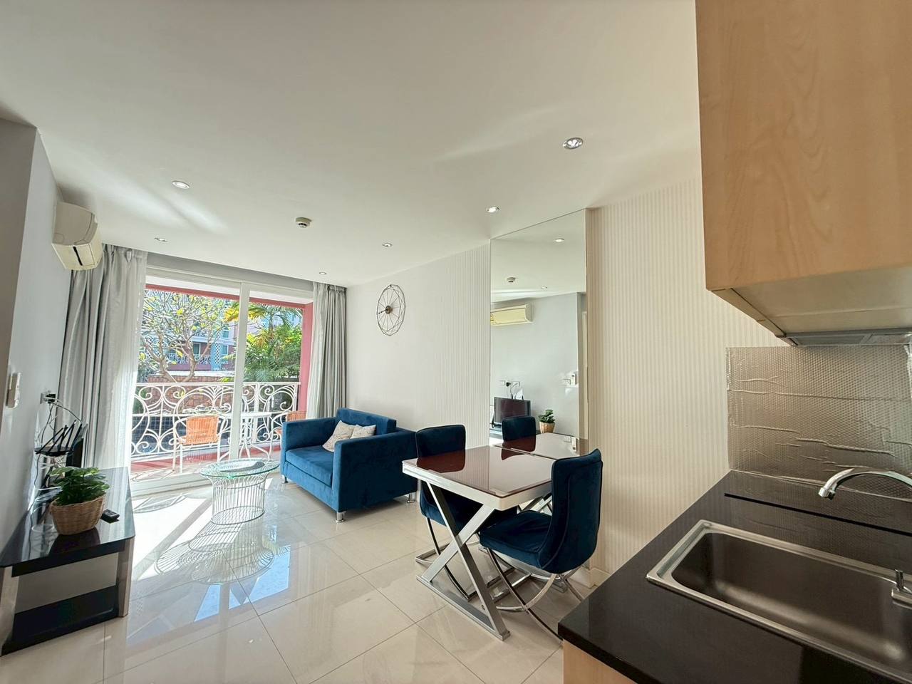 Краткосрочная аренда с бассейном