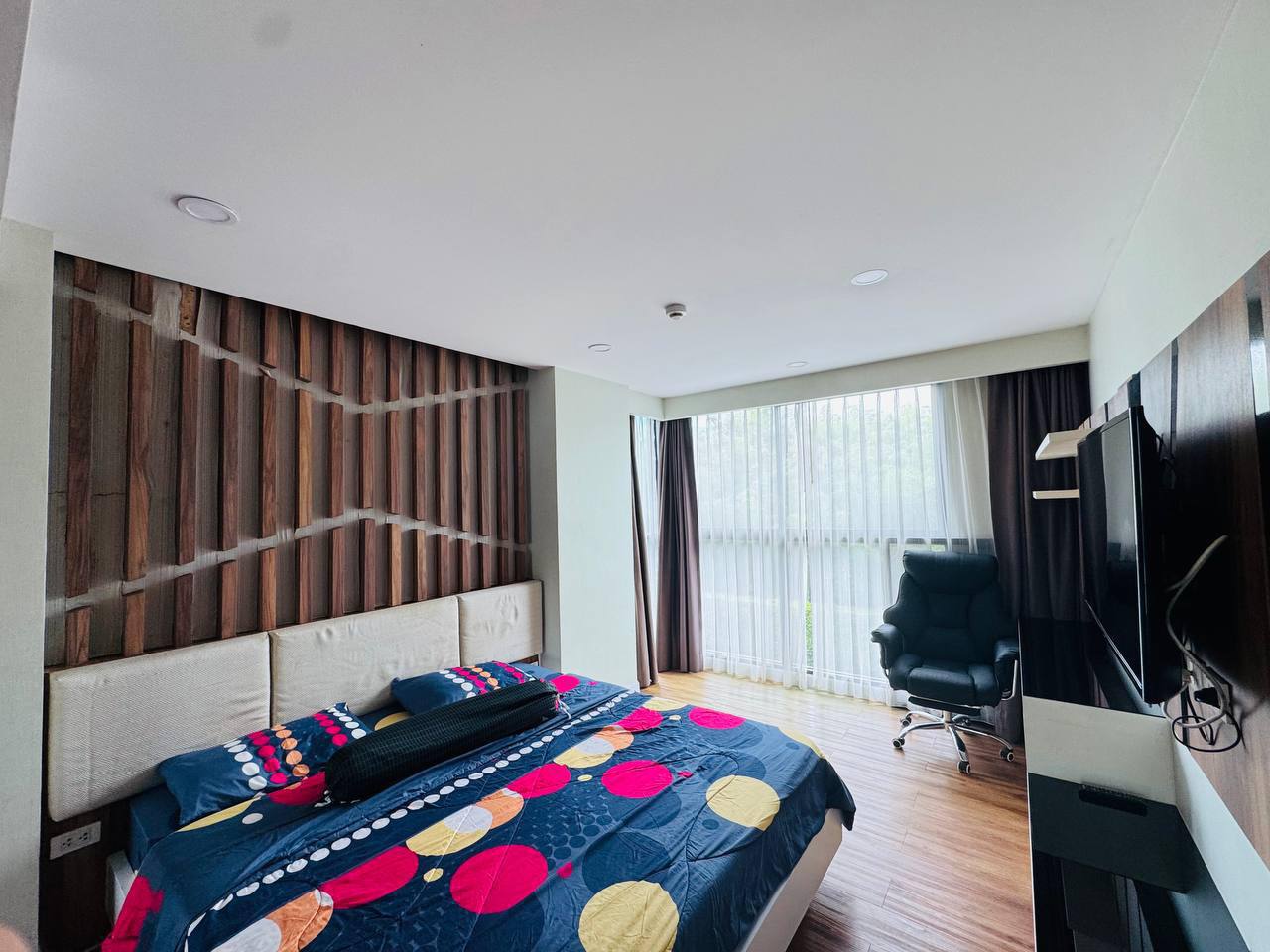 Аренда кондо в оживленном районе