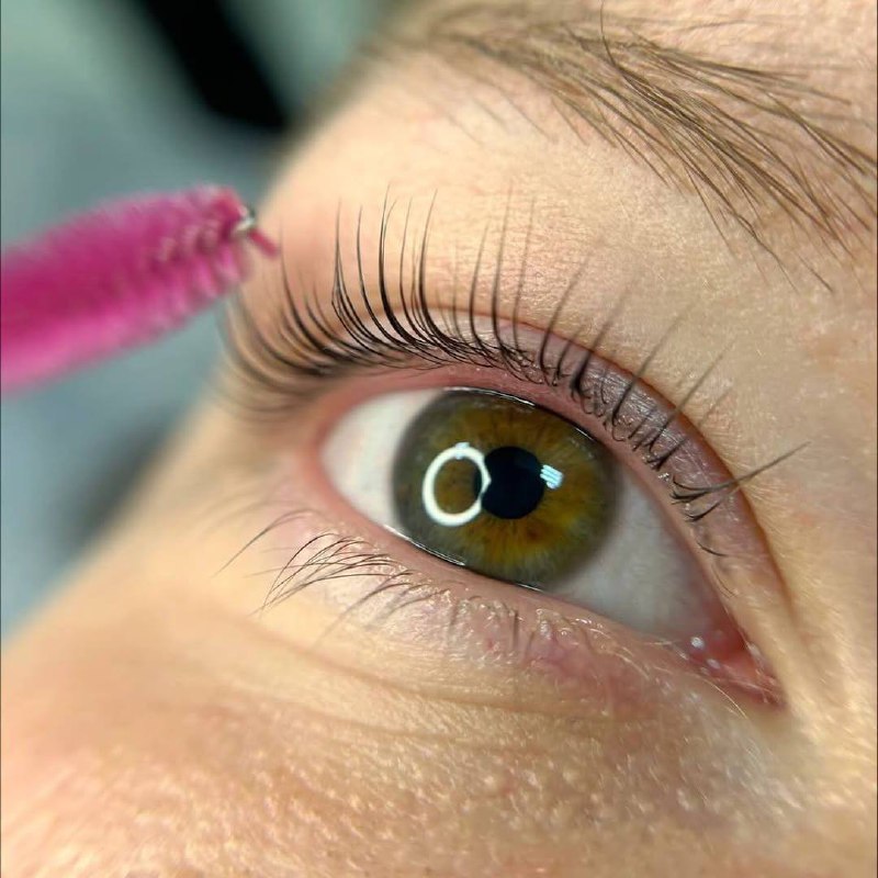 Ламинирование ресниц и бровей