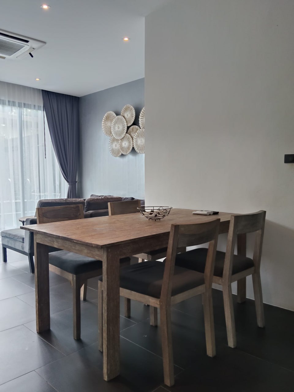 Вилла с бассейном в Чалонг / Раваи