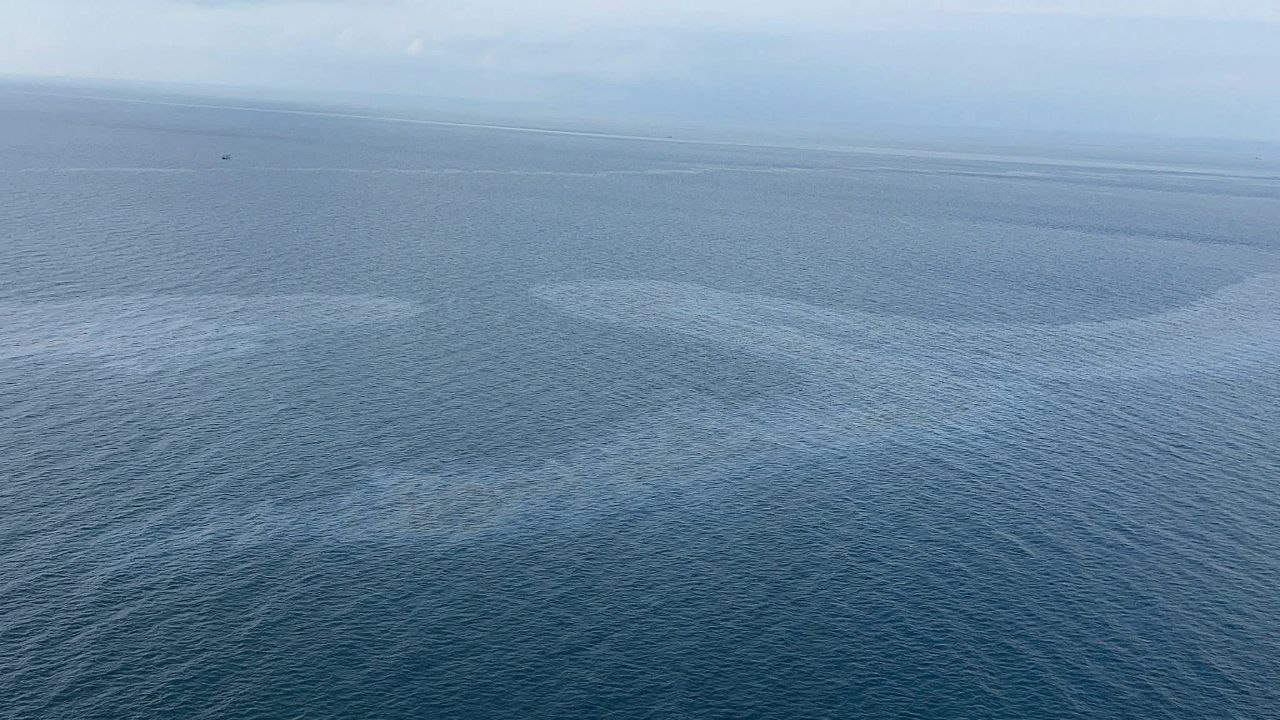 Спасение экипажа и ликвидация разлива у Пхукета