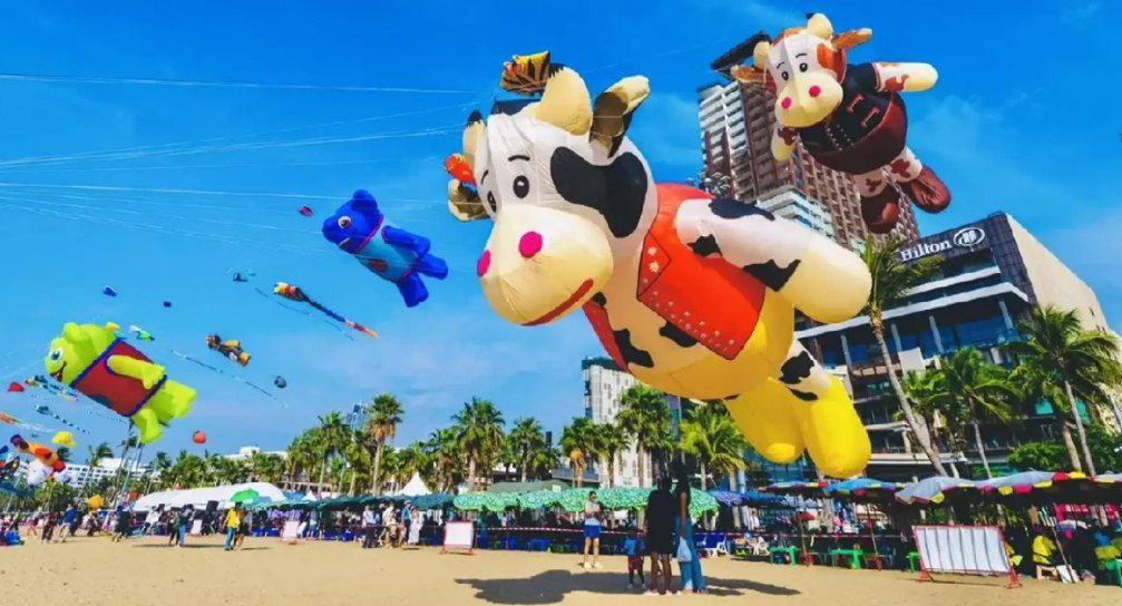 Фестиваль воздушных змеев в Паттайе