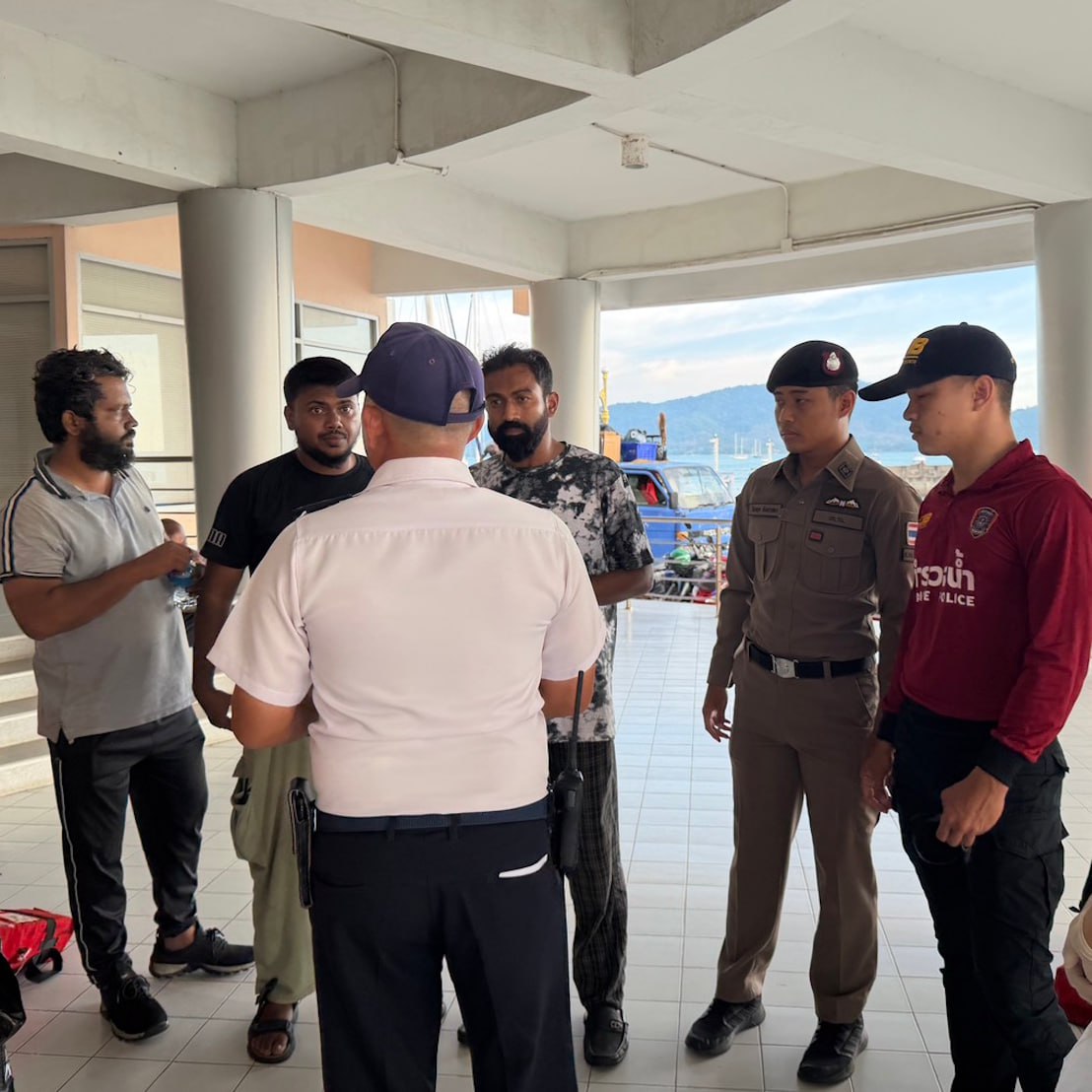 Разлив нефтепродуктов у Пхукета