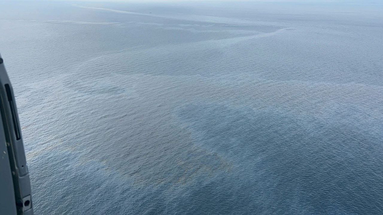 Разлив нефти у берегов Пхукета