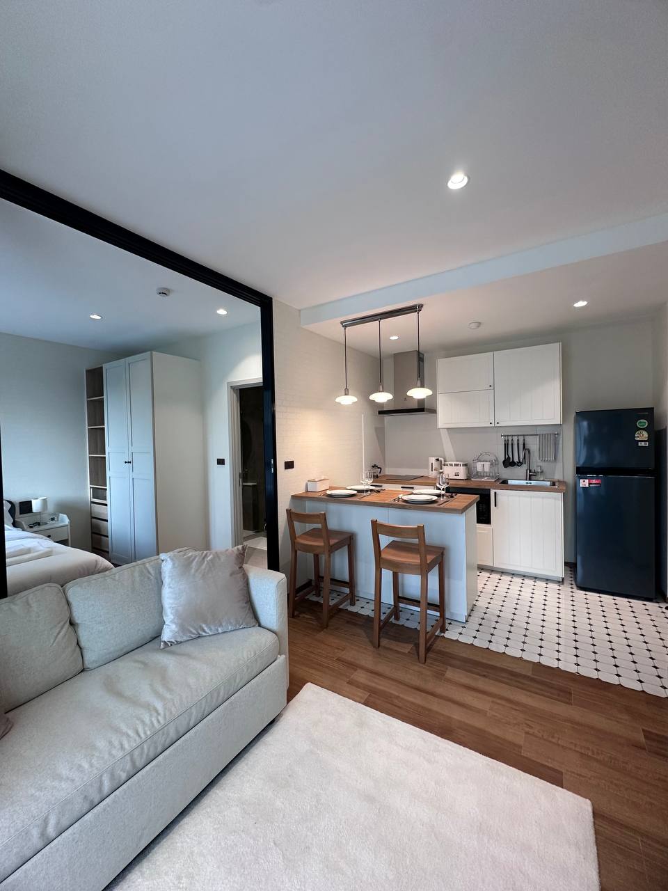 Аренда квартиры у моря, Найянг