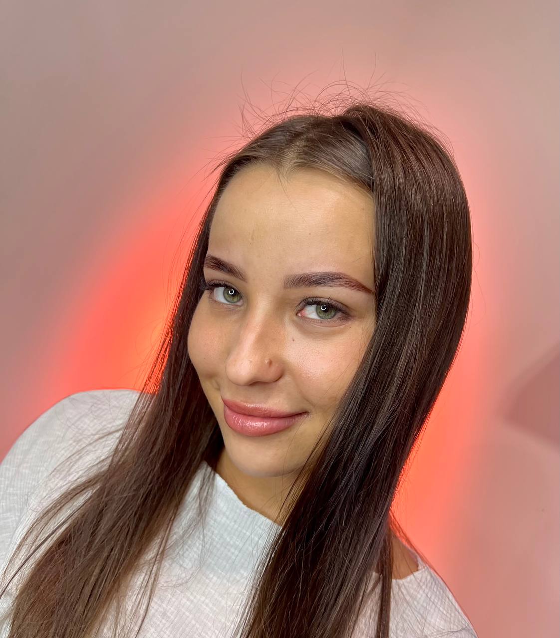 Услуги по уходу за бровями