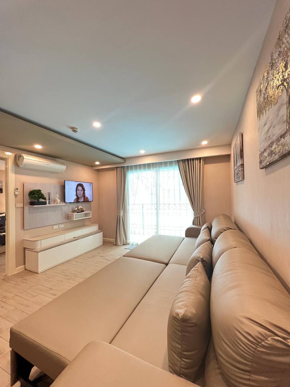 Увеличенная 1 бедрум квартира с бассейном