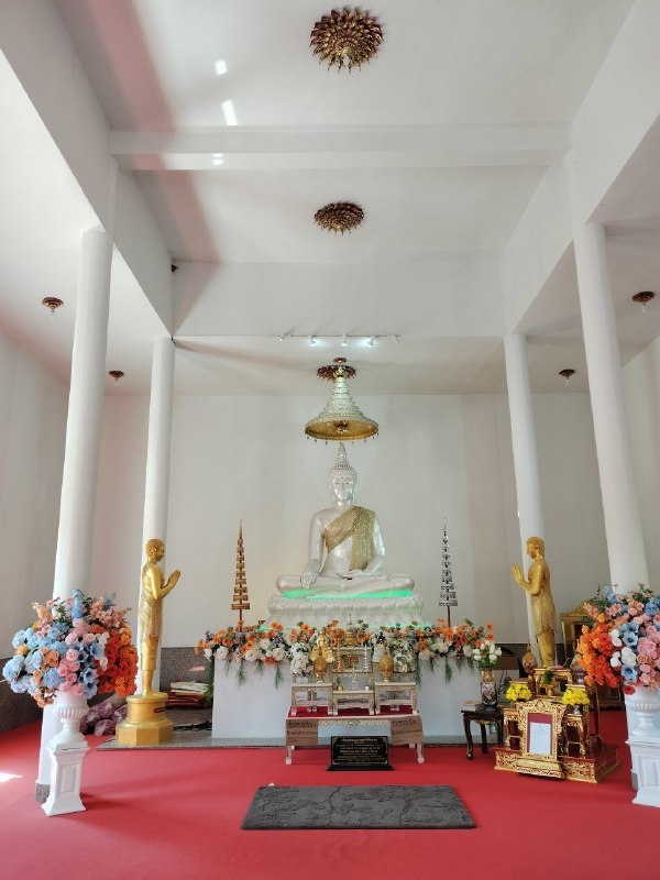 Новый белый храм на Пхукете