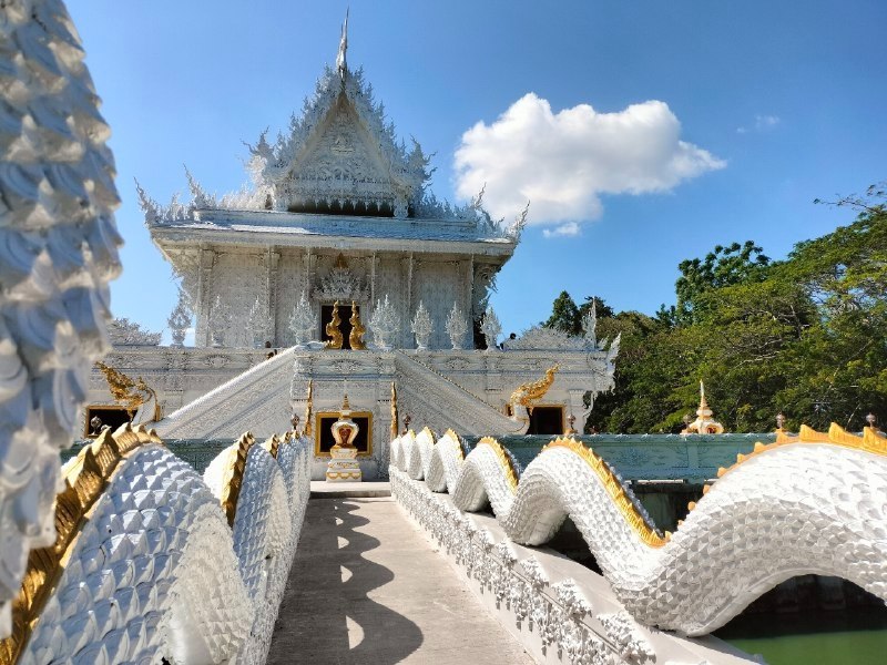 Новый белый храм на Пхукете