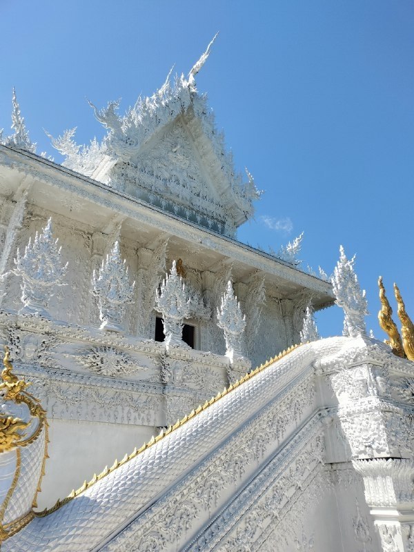 Новый белый храм на Пхукете