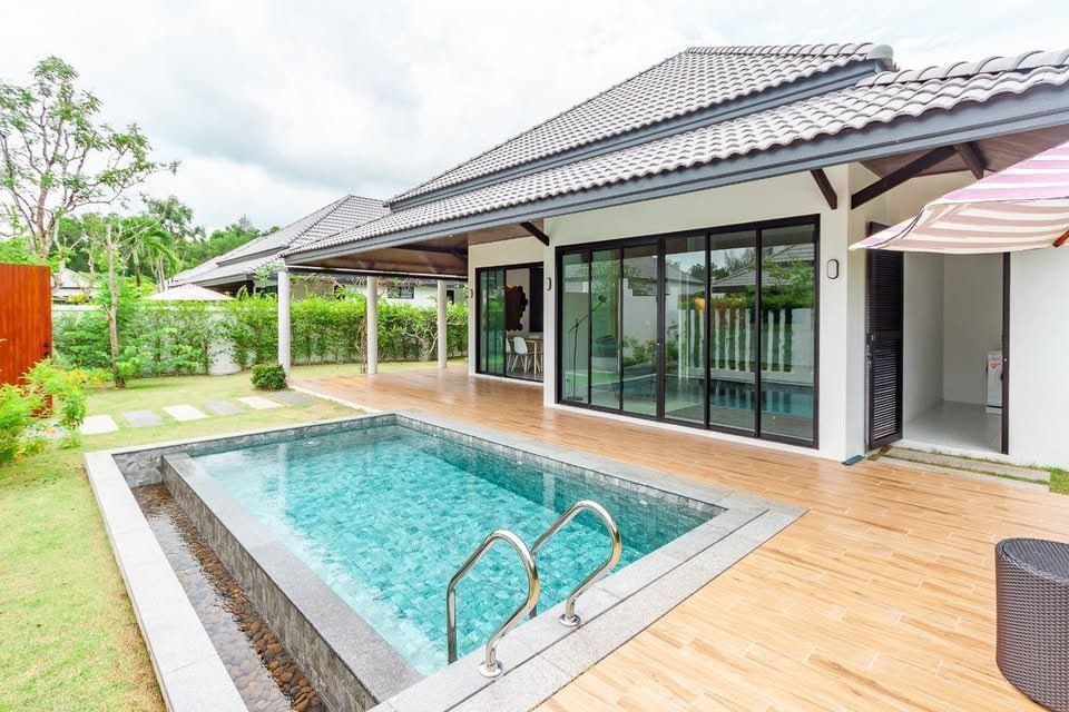 Аренда виллы с бассейном у пляжа