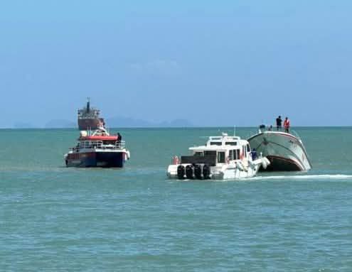 Спасение судна в заливе Макам