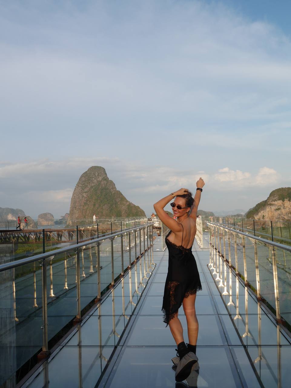 Посещение стеклянного моста