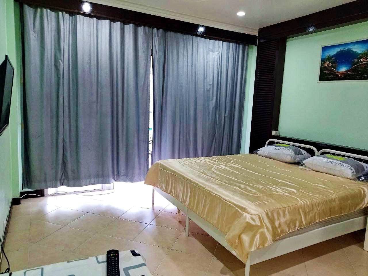 Сдаю студию на Джомтьене с видом на бассейн