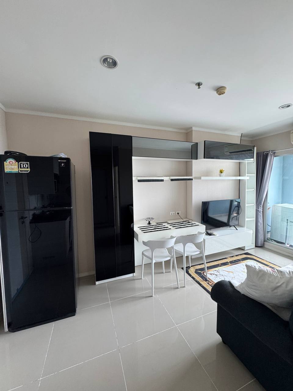 Аренда 1 бедрум на первой линии джомтьена