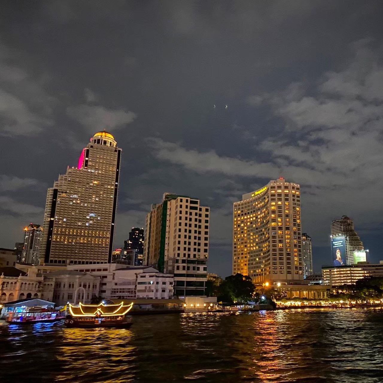 Вечерний круиз и экскурсия по Бангкоку