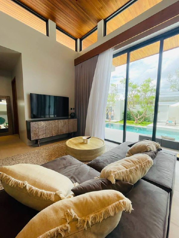 Аренда роскошного дома с бассейном